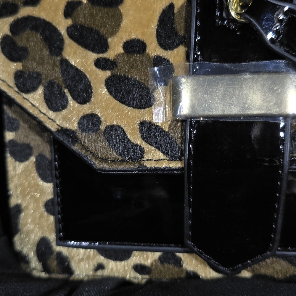 Leopard Print Handbag - Picture 10 of 16